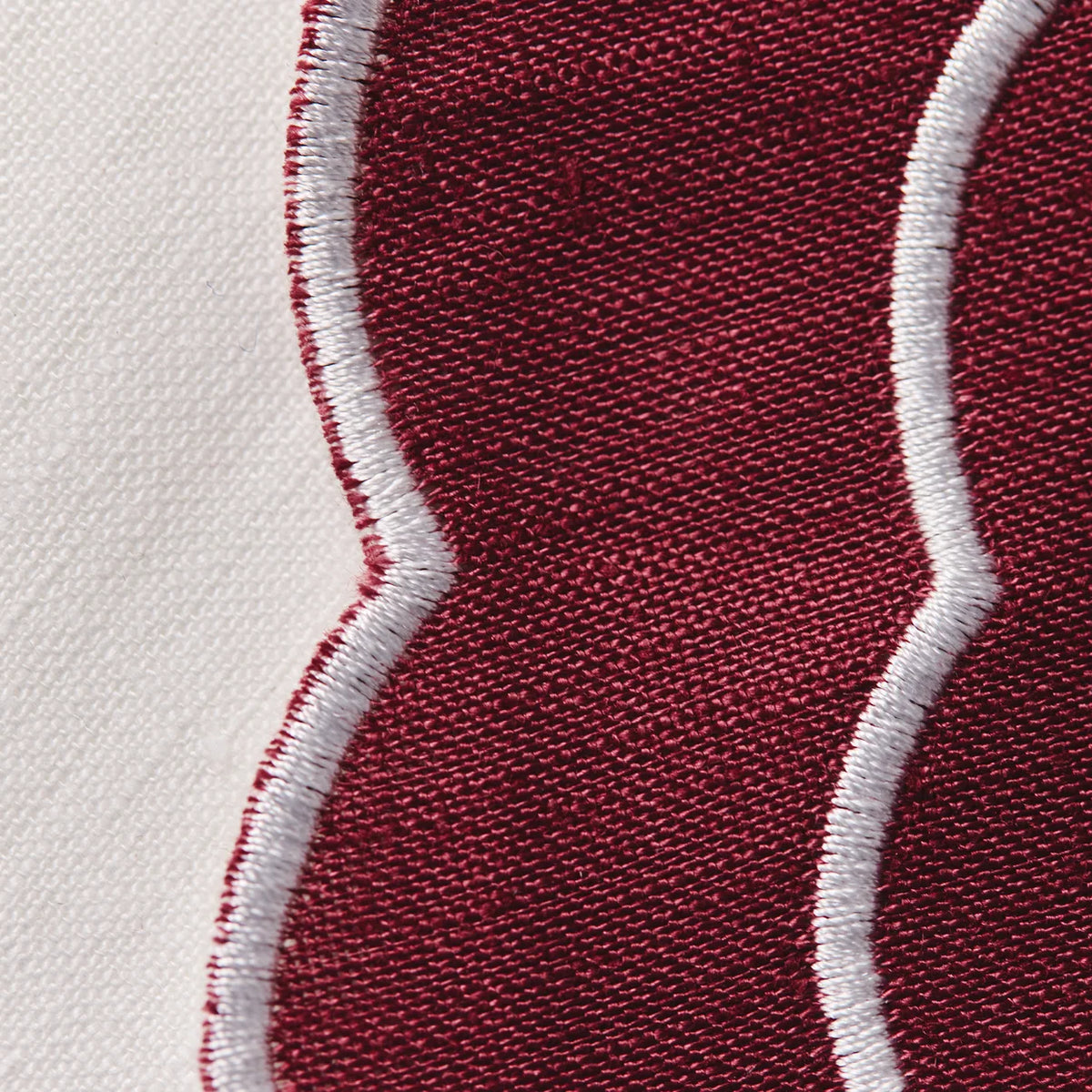 Linen Scalloped Edged Placemats